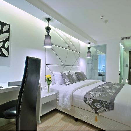 Sukhumvit Suites Hotel Банкок Екстериор снимка