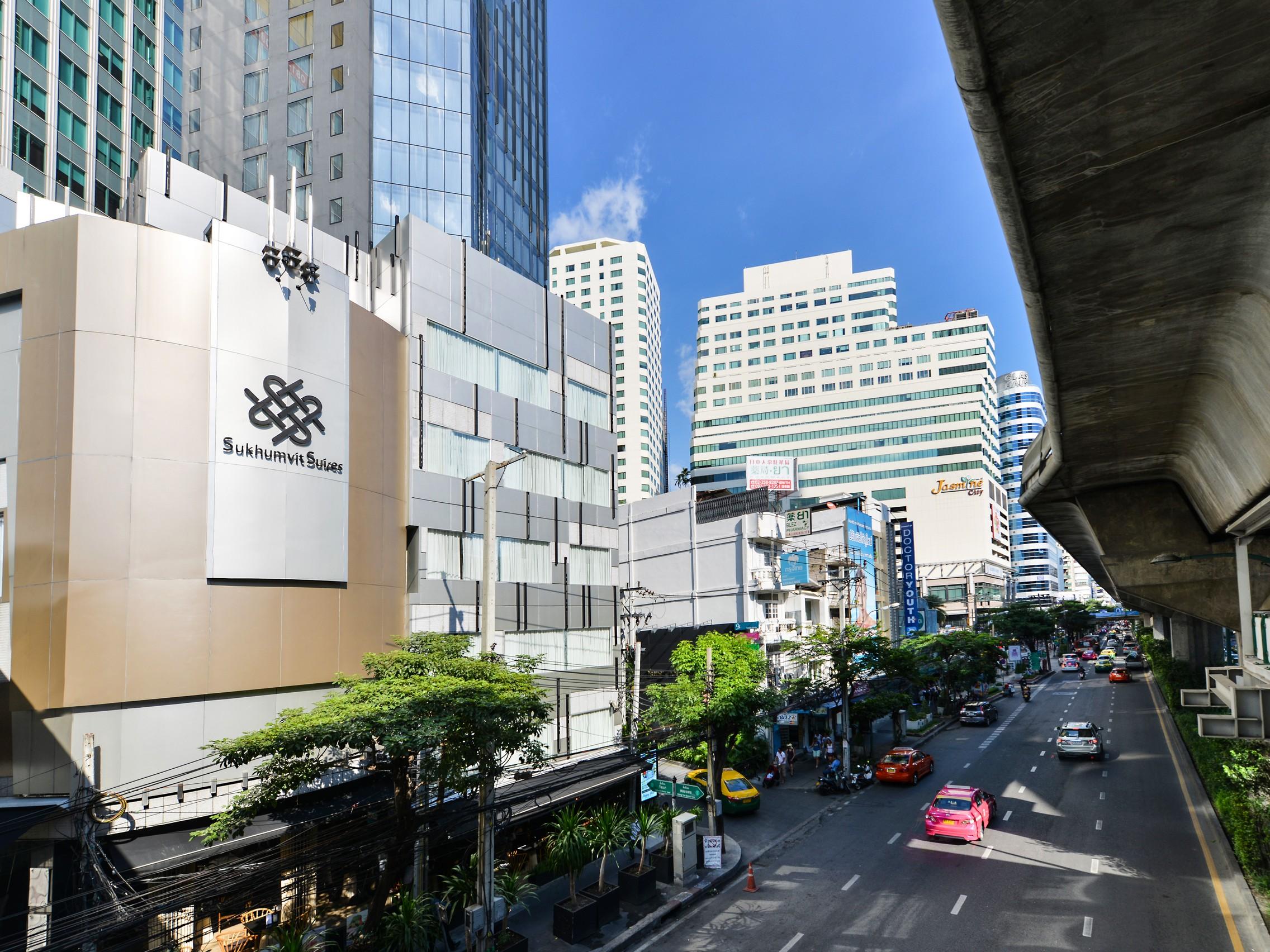 Sukhumvit Suites Hotel Банкок Екстериор снимка