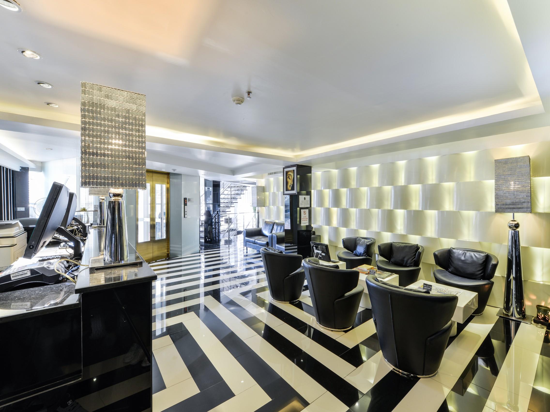 Sukhumvit Suites Hotel Банкок Екстериор снимка