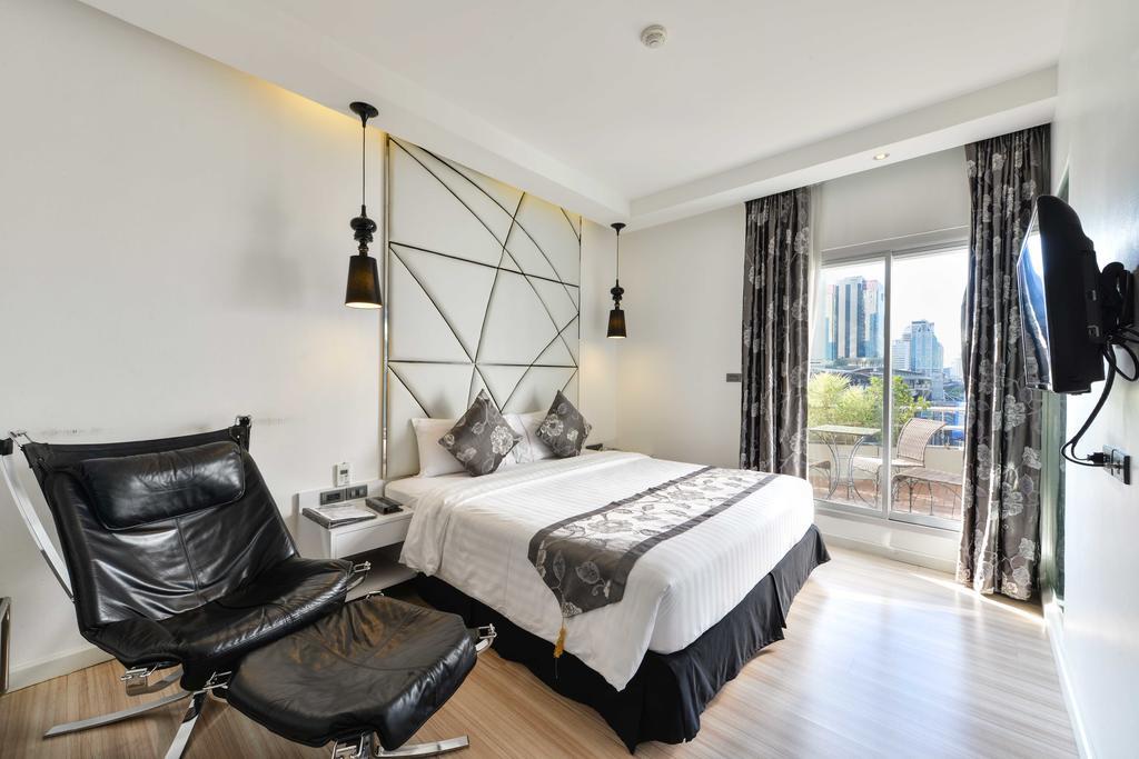 Sukhumvit Suites Hotel Банкок Екстериор снимка